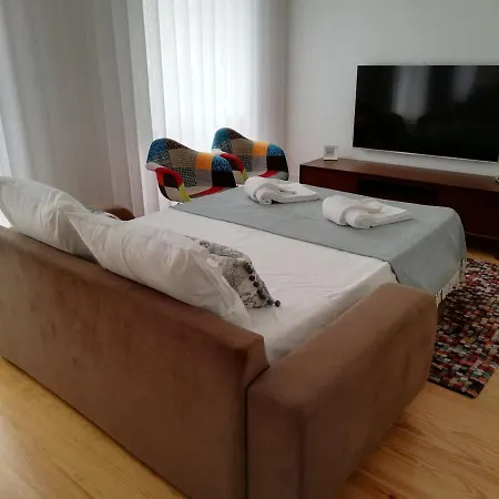Apartman Downtown By Liiiving